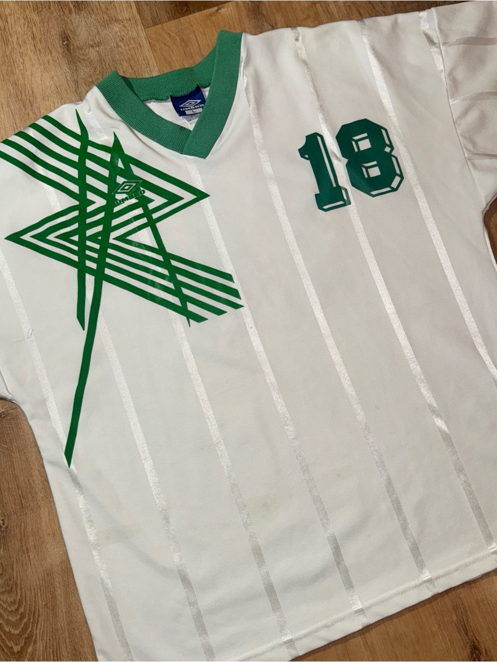 Vintage 90s Umbro Soccer Jersey White Green Shinny sz. L USA Made Ringer no.18